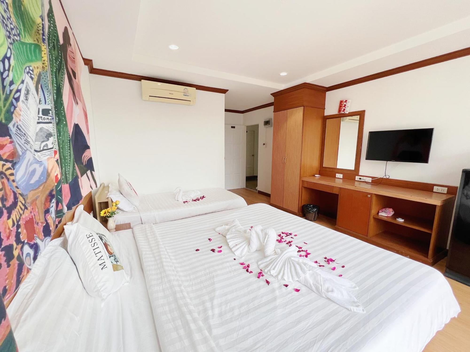 Lanting Hotel Patong Kültér fotó