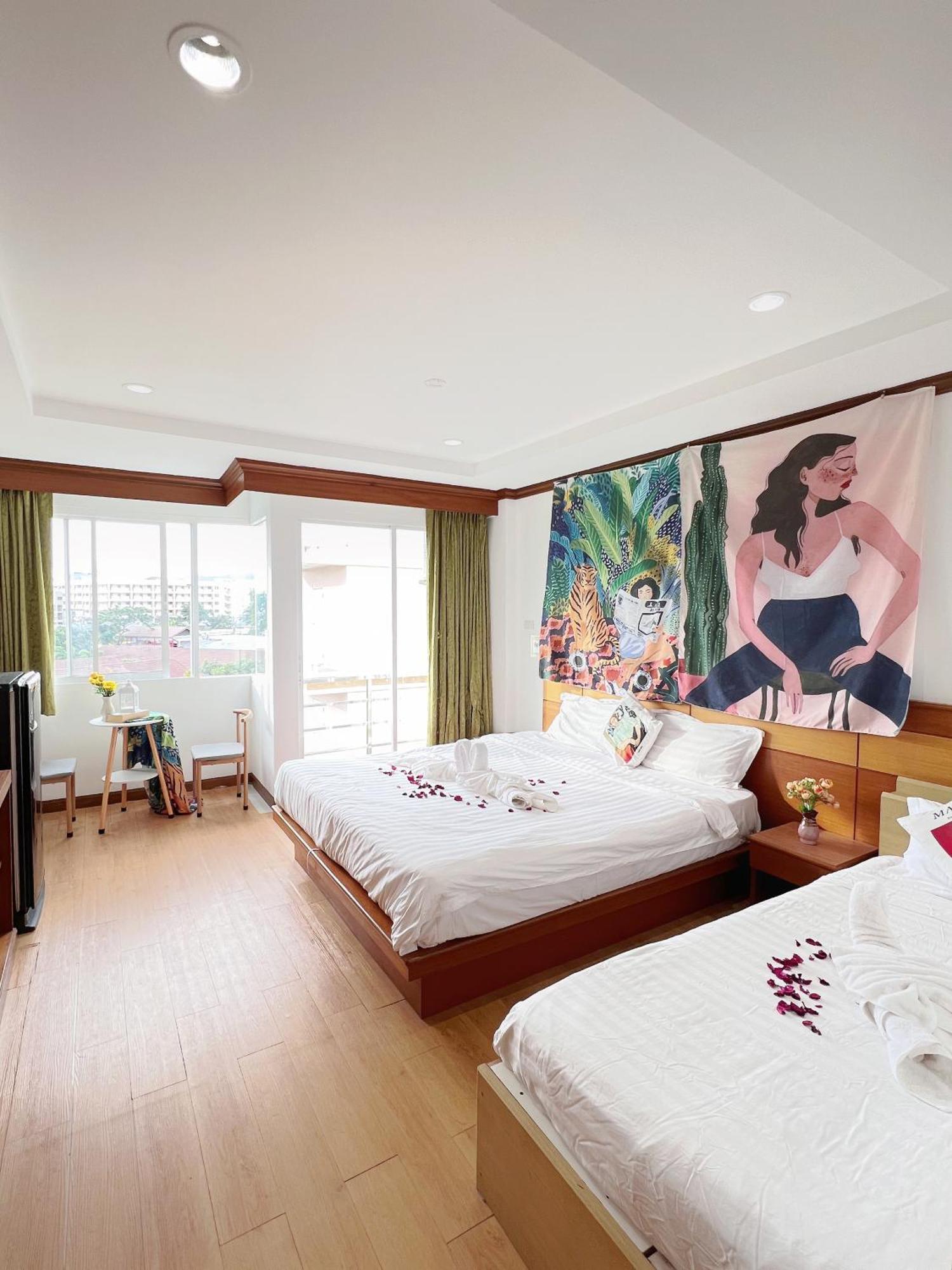 Lanting Hotel Patong Kültér fotó